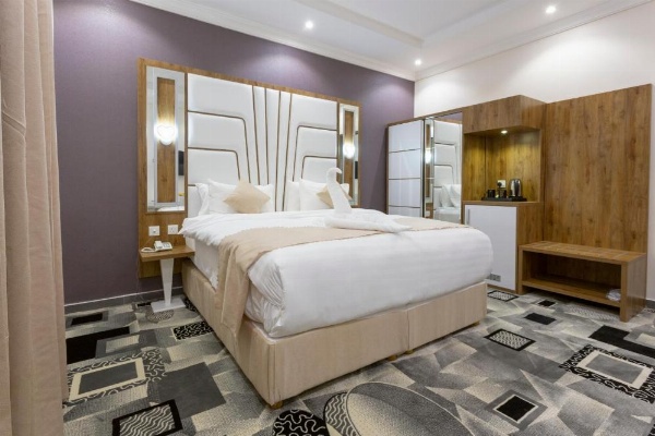 Dior Inn Apartment Hotel image 71